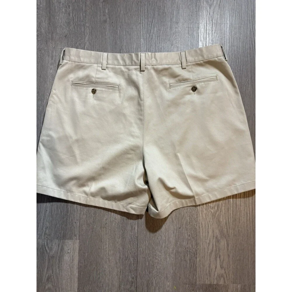 L.L. Bean Comfort Waist Khaki Chino Shorts Mens 40 Beige Casual Golf Rugged EUC